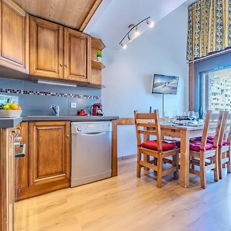 Cozy Duplex With Balcony, Parking & Mountain View - Le Silveralp شقة فال تورُن