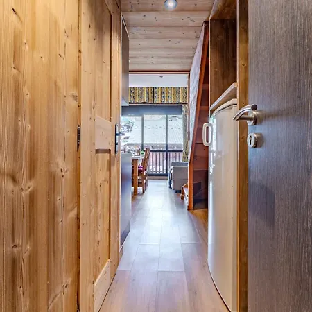 شقة Cozy Duplex With Balcony, Parking & Mountain View - Le Silveralp *